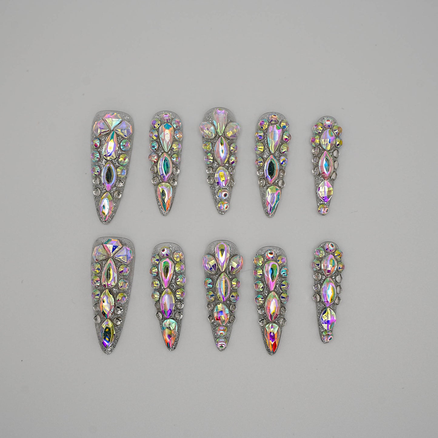 Queen’s Sparkle Accent - Dazzling Rhinestone Stiletto Press-On Nails