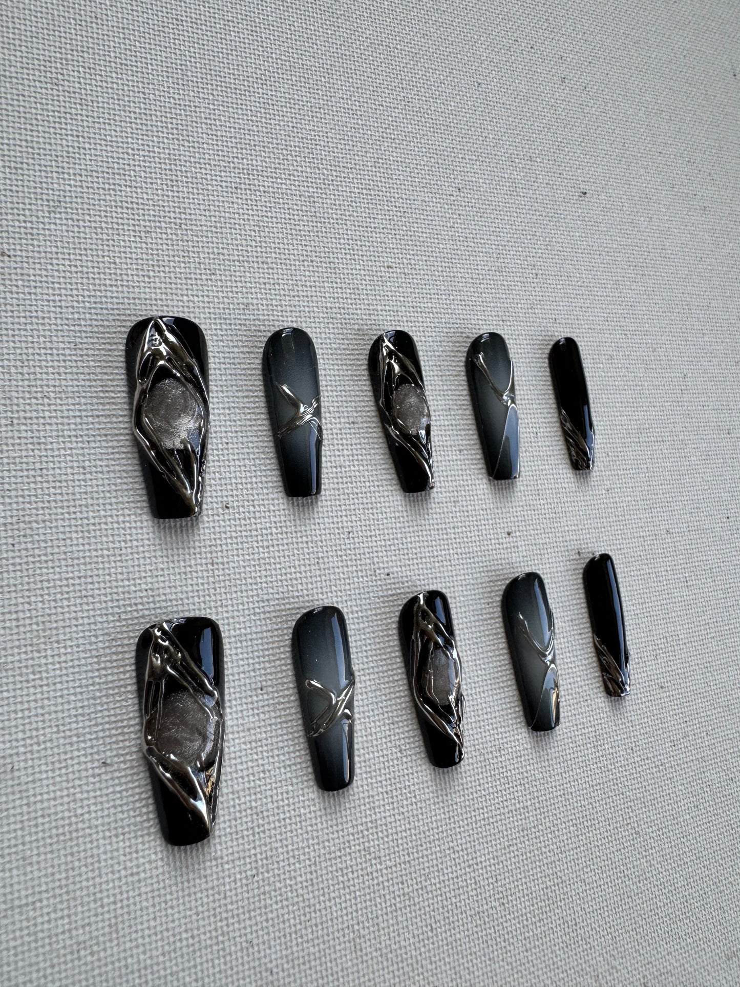 Cyber Circuit – 3D Chrome Lines Press-On Nails in Black & Silver