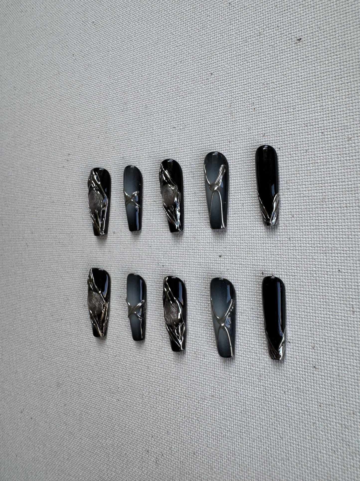 Cyber Circuit – 3D Chrome Lines Press-On Nails in Black & Silver